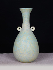 日本花器 古铜发绿 细花散纹 小肚 双耳 长颈 瓷花瓶   带原装桐木供箱