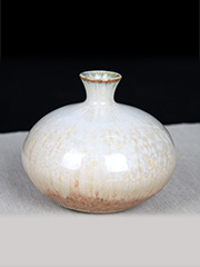 日本花瓶 七釉工门窑 大肚 收口 小瓷花瓶 非常简谱 带原装桐木供箱