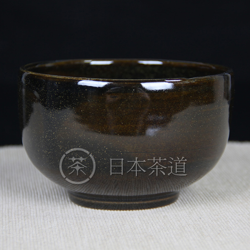 日本陶瓷 日本抹茶碗 黑釉发色 带抹茶色 古朴典雅 置于茶席古味十足