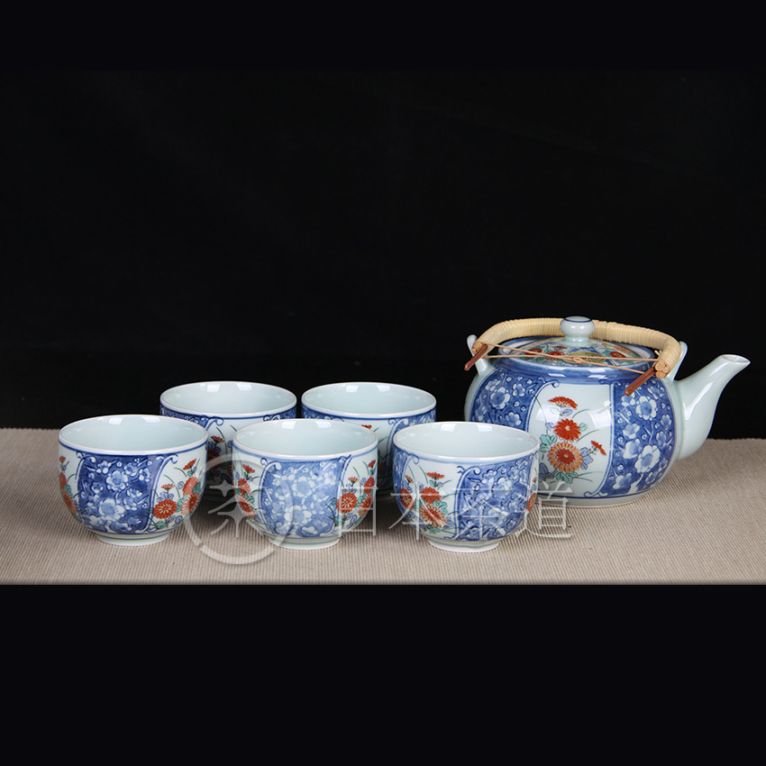 日本陶瓷 有田烧提梁壶五杯组 绘制菊花纹 青花纹饰点缀 非常实用的一套茶器