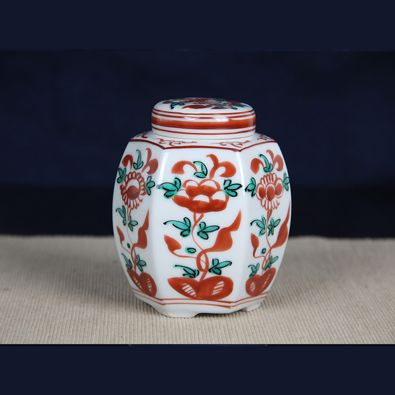 日本茶叶罐 平安白凤款五彩花卉六边形筒形茶叶罐茶入 花卉纹绘制简单大方，釉水肥润，器型优美，工艺复杂，性价比高