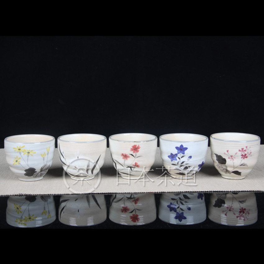 日本陶瓷 日本灰釉五彩花卉纹大杯 螺旋纹器型，古朴典雅，带原装供箱，性价比高