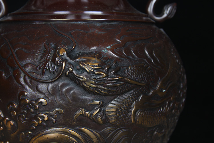 日本花器日本铸铜龙纹铜花瓶花入日本名家坂田七太郎作高浮雕龙纹，双龙 