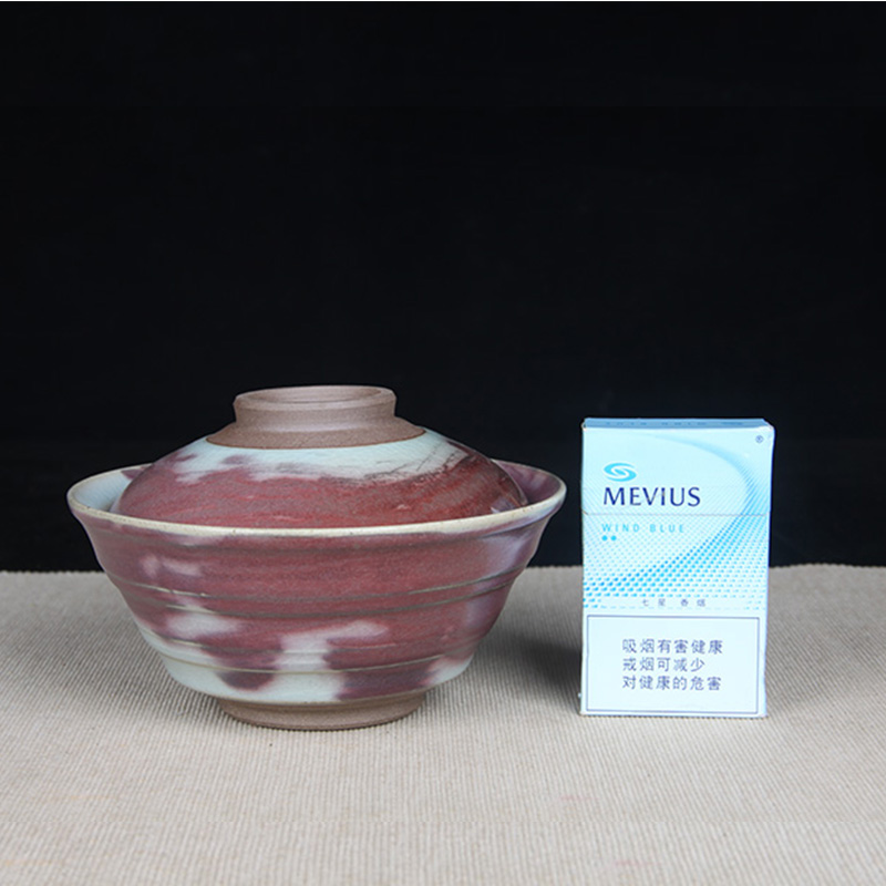 日本抹茶碗 日本辰砂釉有盖抹茶碗 日本抹茶碗，螺旋斗笠型，辰砂工艺，釉水肥润，细腻开片