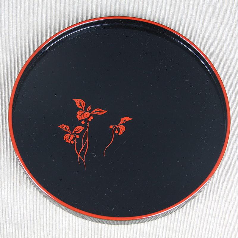 日本漆器 日本轮岛涂漆器花卉纹圆盘 日本黑漆工艺，朱红漆绘制花卉纹，朱红漆描绘盘沿口，古朴典雅