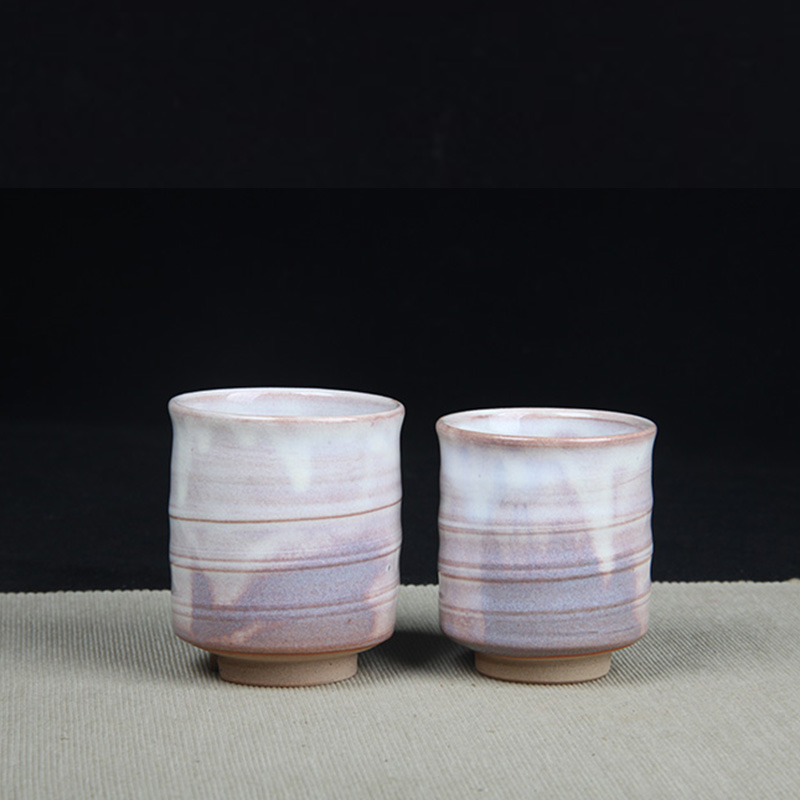 日本茶杯组 日本萩烧螺旋纹夫妻杯对杯组 日本萩烧工艺，螺旋纹，难得烧制出淡紫色，杯身有一缩釉，性价比高