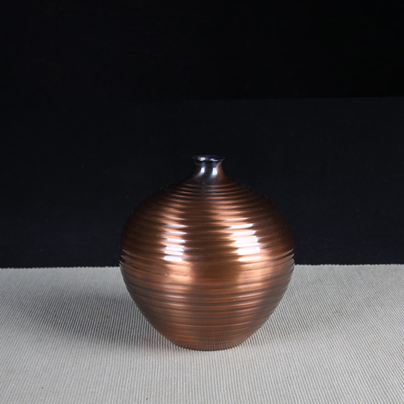 日本花器 日本美纯堂桃山古色条纹大肚铜花瓶 日本锤起铜器，手锤而成，带原装供箱，性价比高
