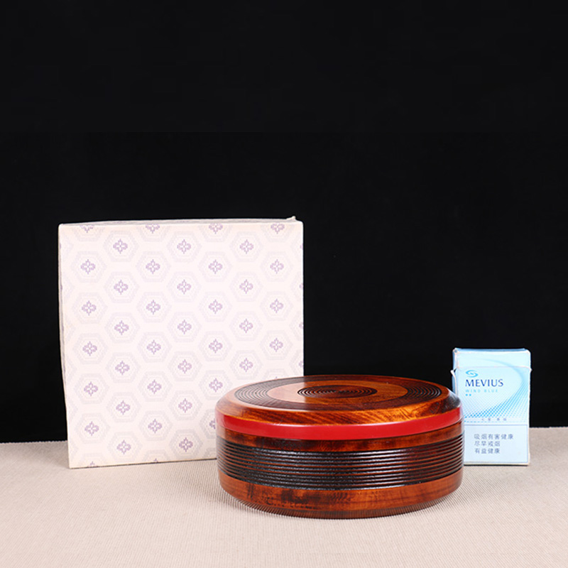 日本茶器 日本原木圆形食盒 日本原木制作，圆形食盒，刻制线条