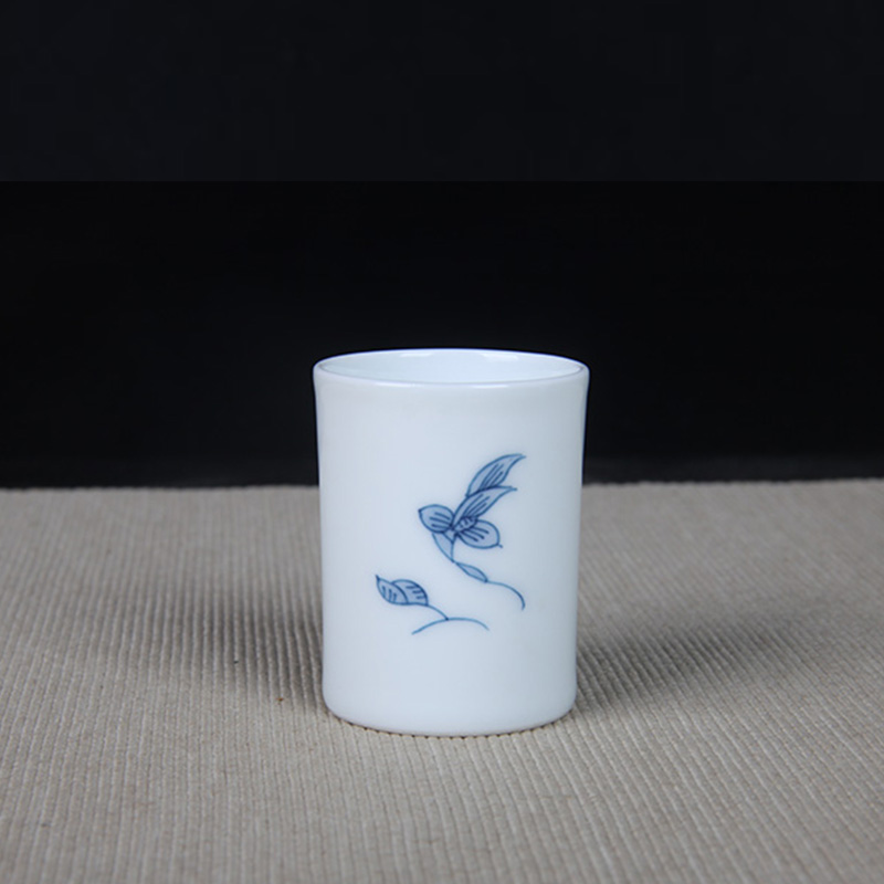 日本陶瓷 日本青花花卉纹直筒型闻香杯