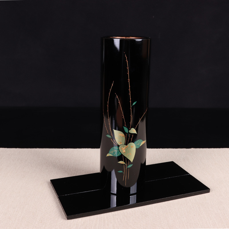 日本漆器 日本轮岛涂黑漆花卉纹直筒型花瓶花器 日本漆器工艺，内有铜胆，带垫板，性价比高